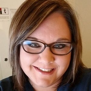 Meet your Posher, Karrie